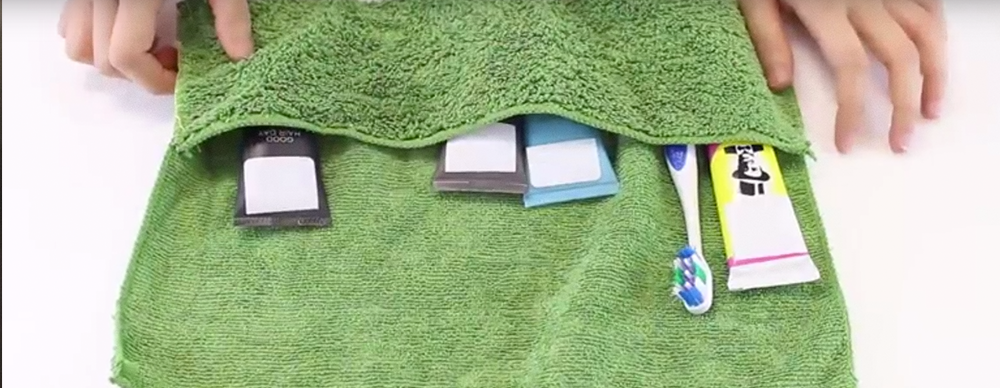 EASY Do-It-Yourself: Make Your Own Toiletry Travel Wrap